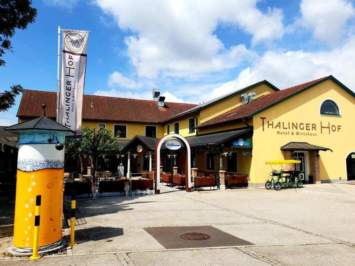 Готель Thalinger Hof Kronstorf Екстер'єр фото
